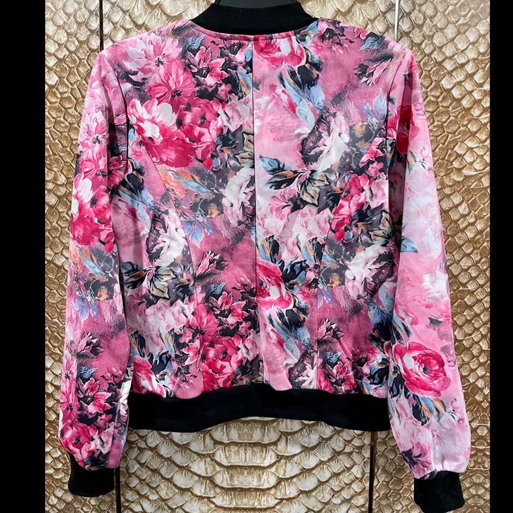 Pink Floral 🌸 Satin Jacket Size Small 🌸 NEW! - Picture 15 of 15